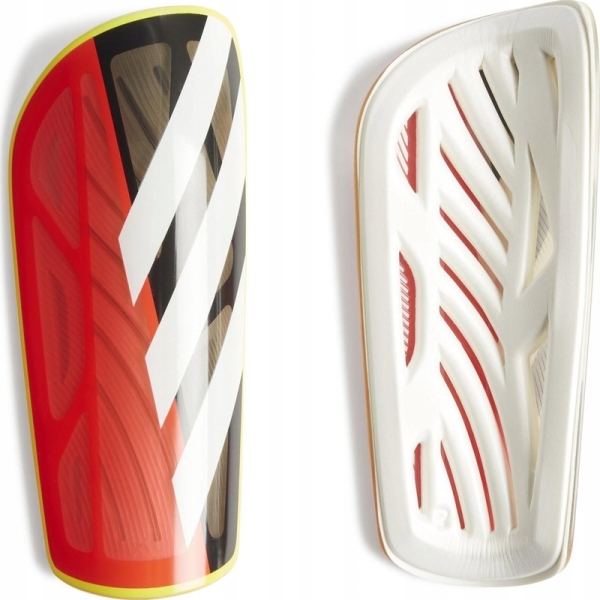 Fotbalový chránič Adidas Tiro SG LGE, červený, černobílý Fotbalový chránič Adidas Tiro SG LGE, červený, černobílý